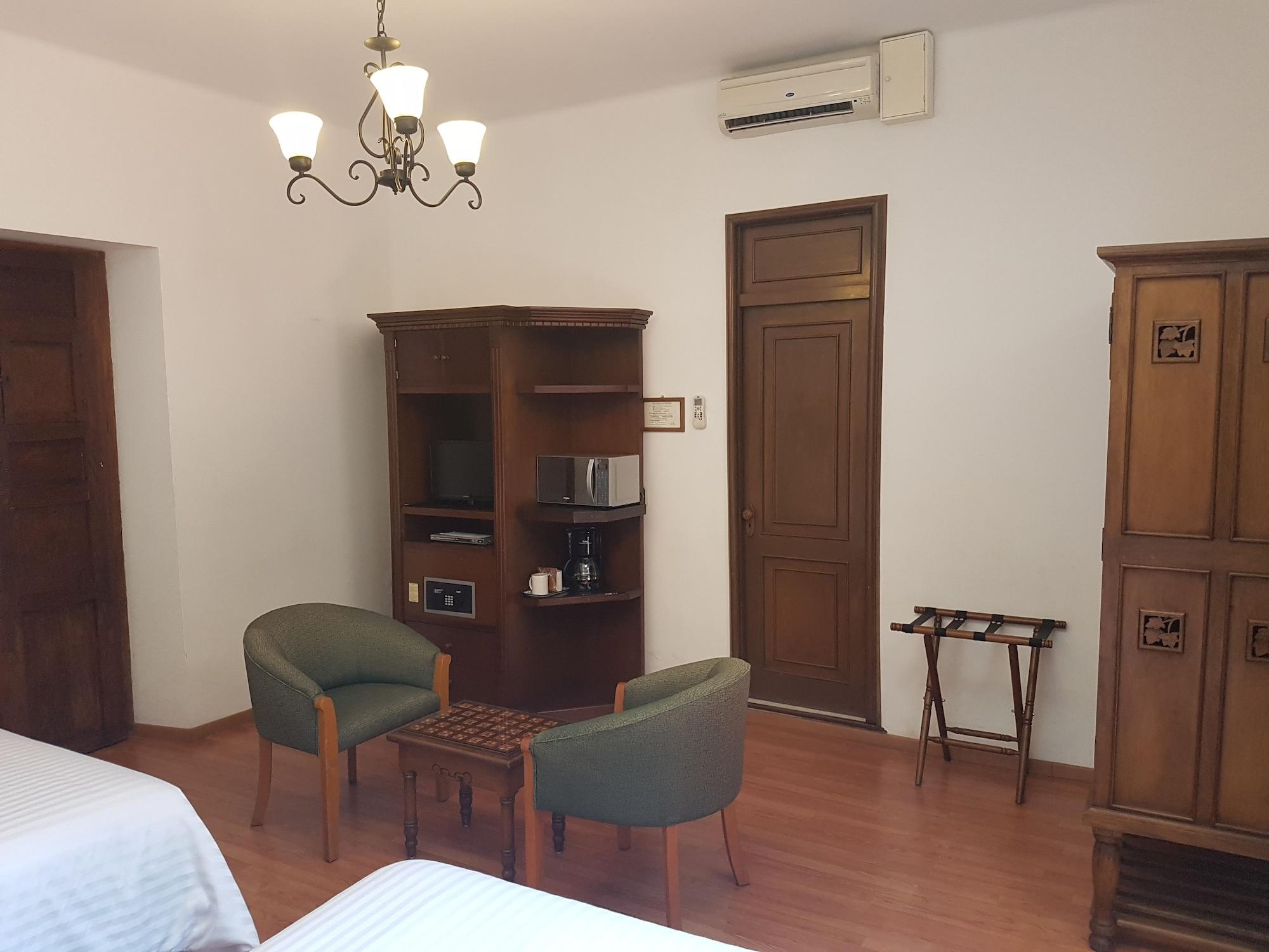 Hotel Mi Solar Centro Uruapan  Екстериор снимка